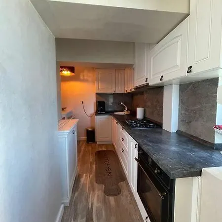 Апартаменты Glow - Downtown Charm Бухарест