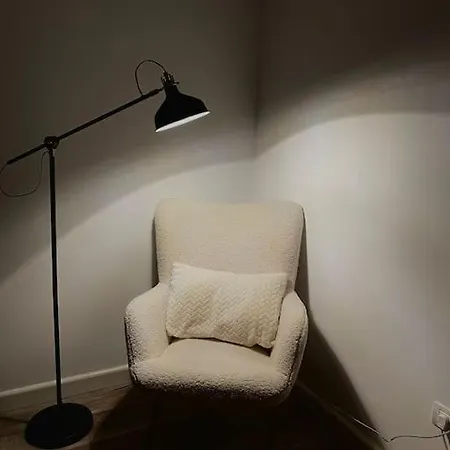 Glow - Downtown Charm *