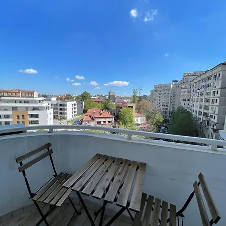 Apartman Glow - Downtown Charm *