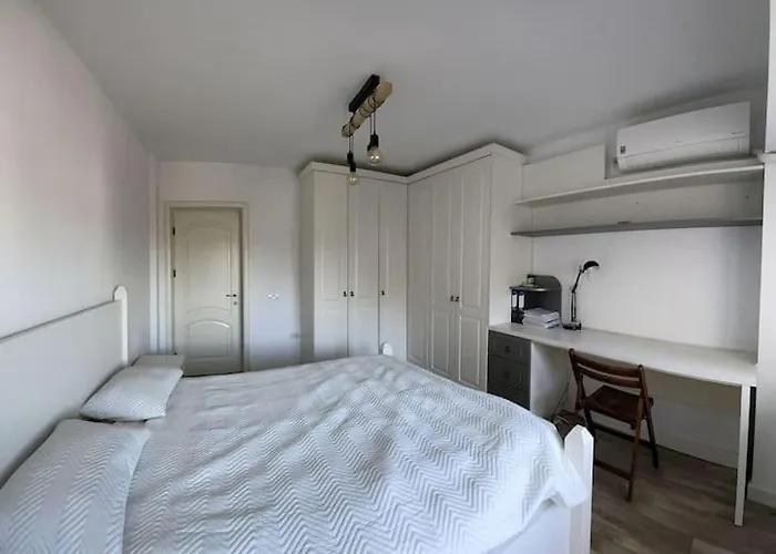 Glow - Downtown Charm Apartman Bukarest